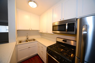 8762 Etiwanda Avenue 1-3 Beds Apartment for Rent Photo Gallery 1